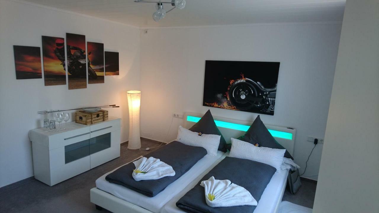 Moderne Wohnung Радольфцелль  Экстерьер фото
